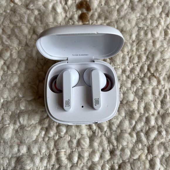 JBL Live PRO+ TWS Wireless Bluetooth Noise Cancelling Headphones White Case Buds - Picture 7 of 10